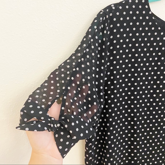 SOLDCalvin Klein Polka Dot Half Sleeve Crew Blouse - Picture 4 of 6